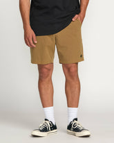 Crossfire Wave Wash Submersible 18" Hybrid Shorts - Tobacco
