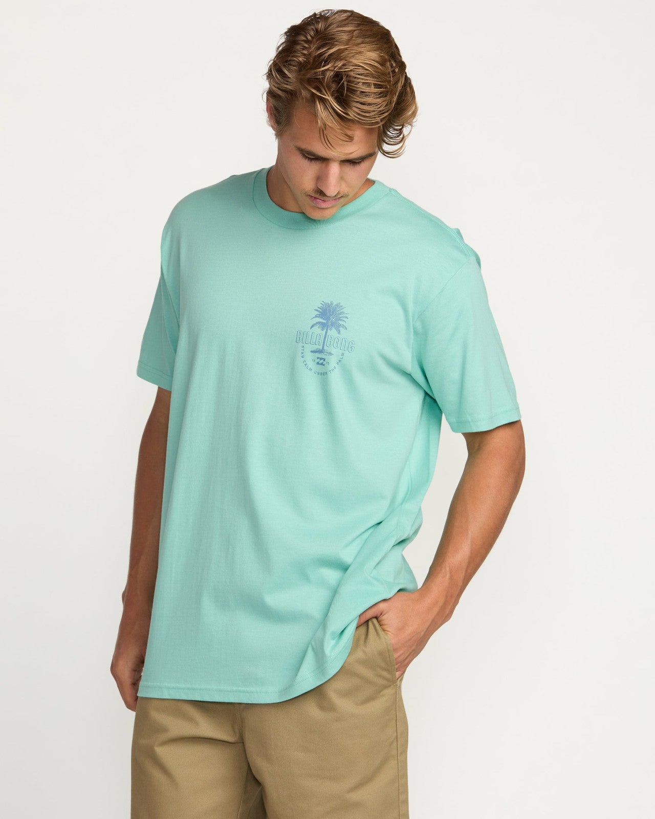 Calm Palm Premium Tee - Bermuda