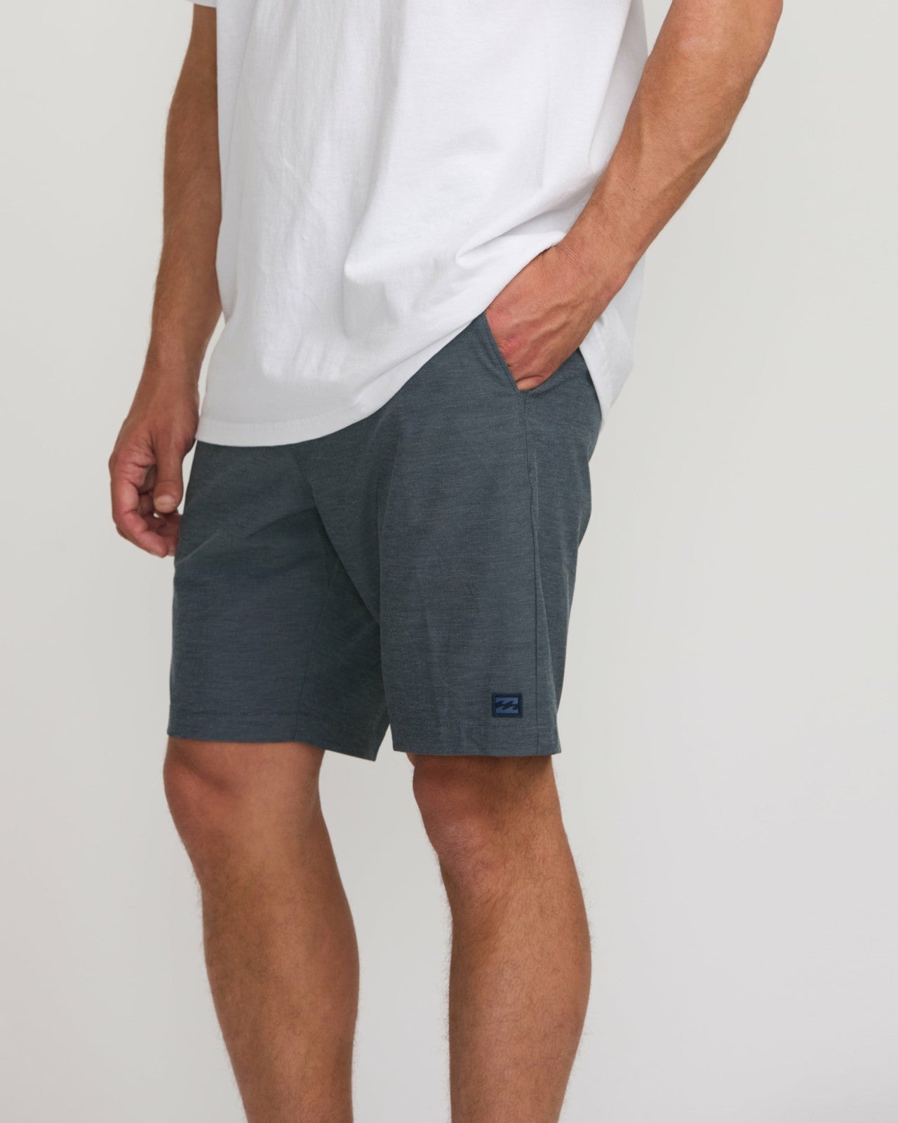 Crossfire Submersible 19" Hybrid Shorts - Navy