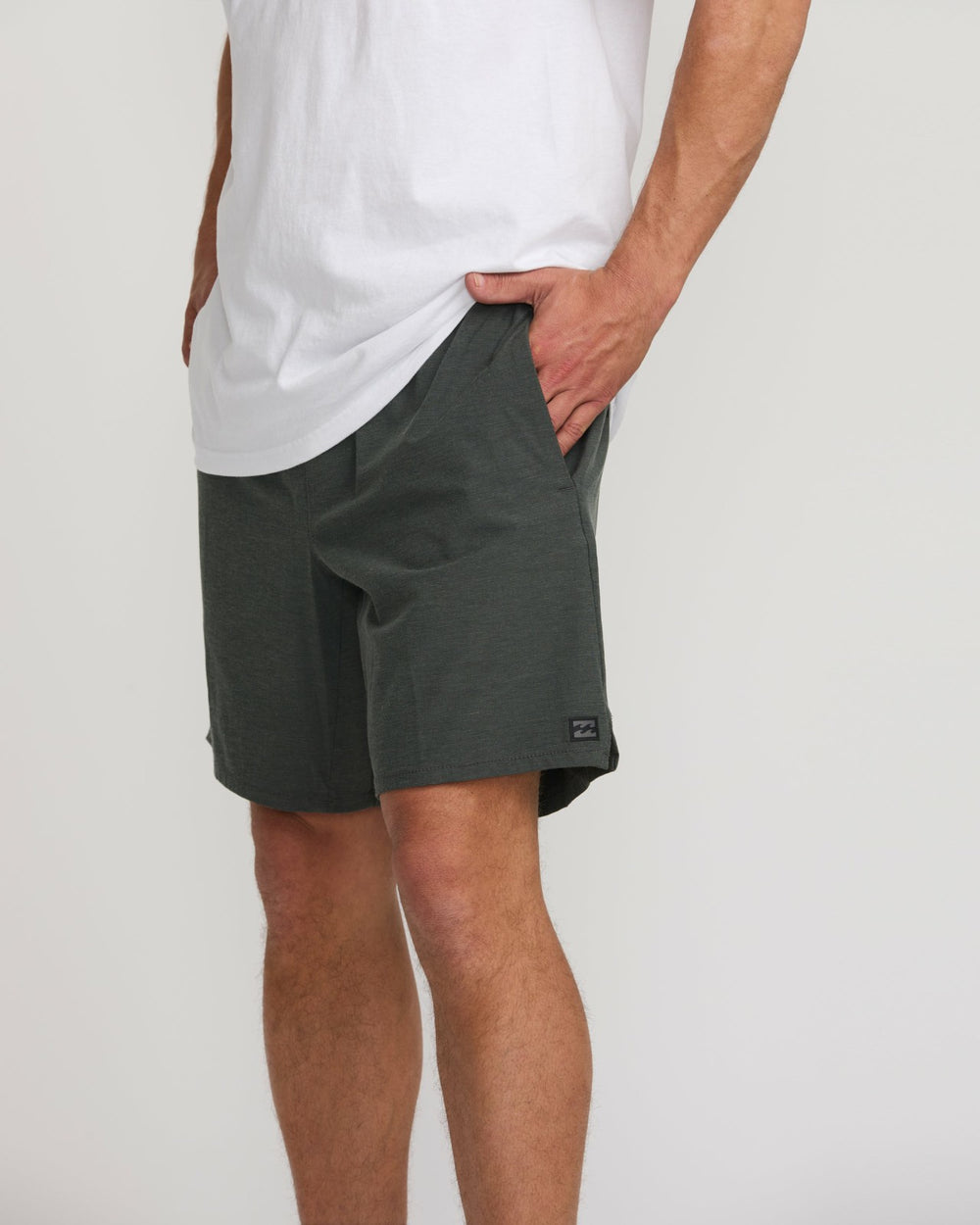 Crossfire Elastic Submersible 18" Hybrid Shorts - Asphalt