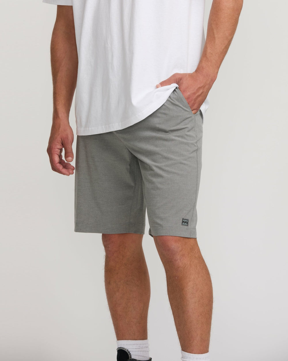 Crossfire Submersible 21" Hybrid Shorts - Gray
