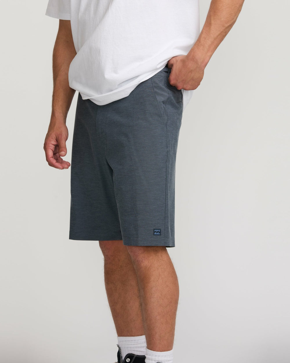 Crossfire Submersible 21" Hybrid Shorts - Navy