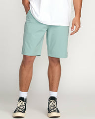 Crossfire Submersible 21" Hybrid Shorts - Seafoam