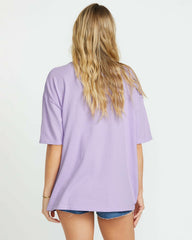 Goes Around Here Tee - Peaceful Lilac