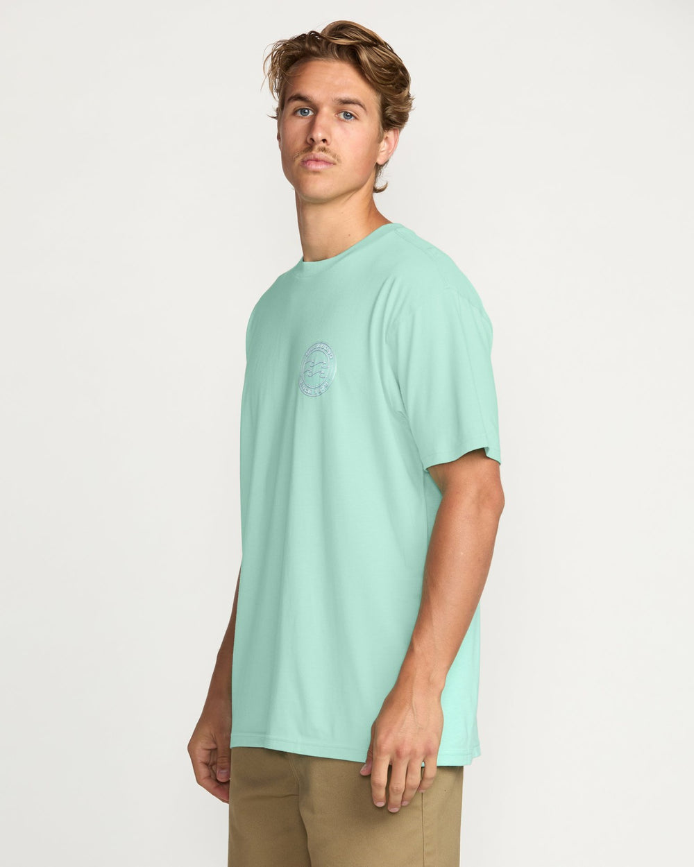 Hollow Premium Tee - Bermuda