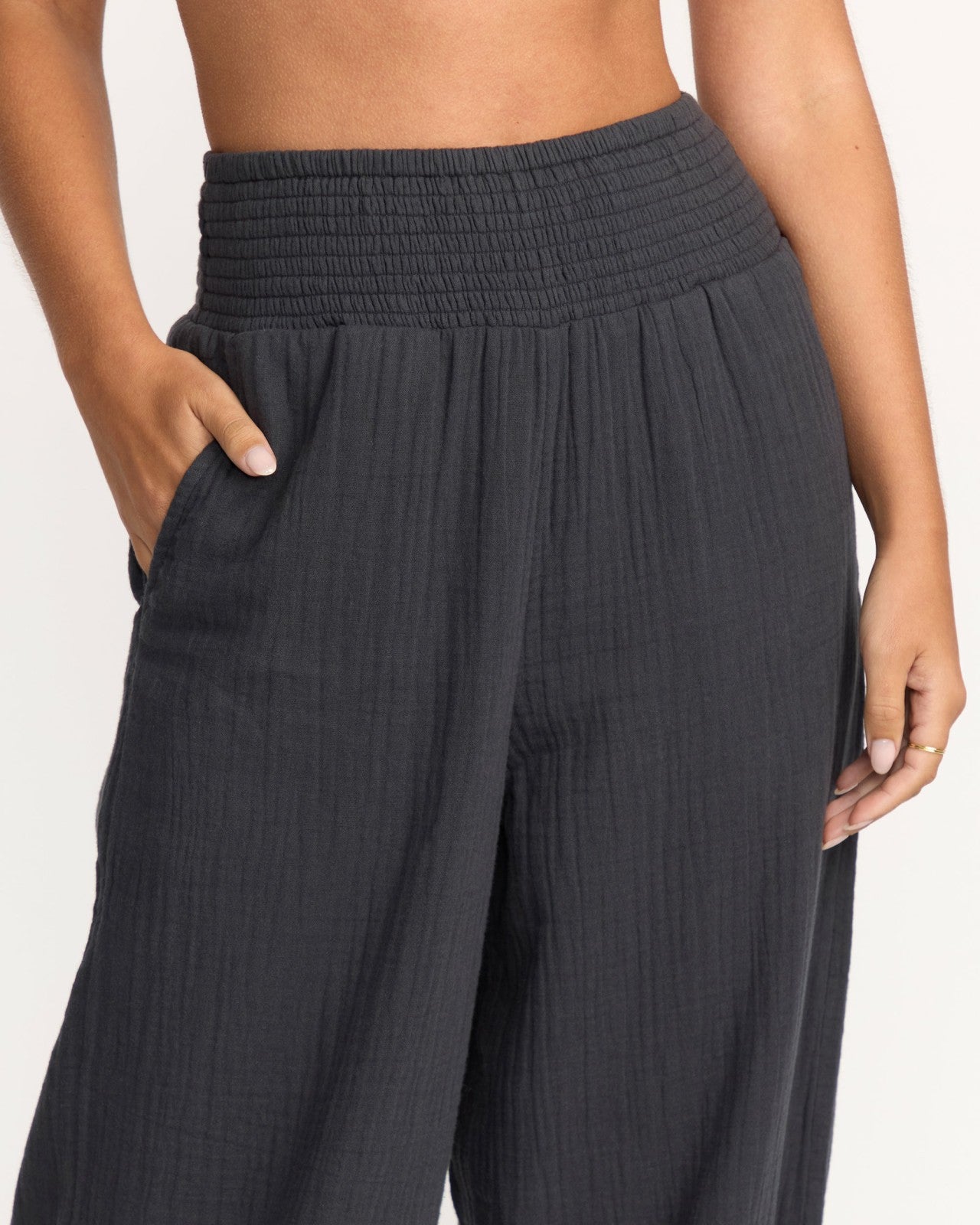 New Waves Gauze Elastic Waist Pants - Black Sands