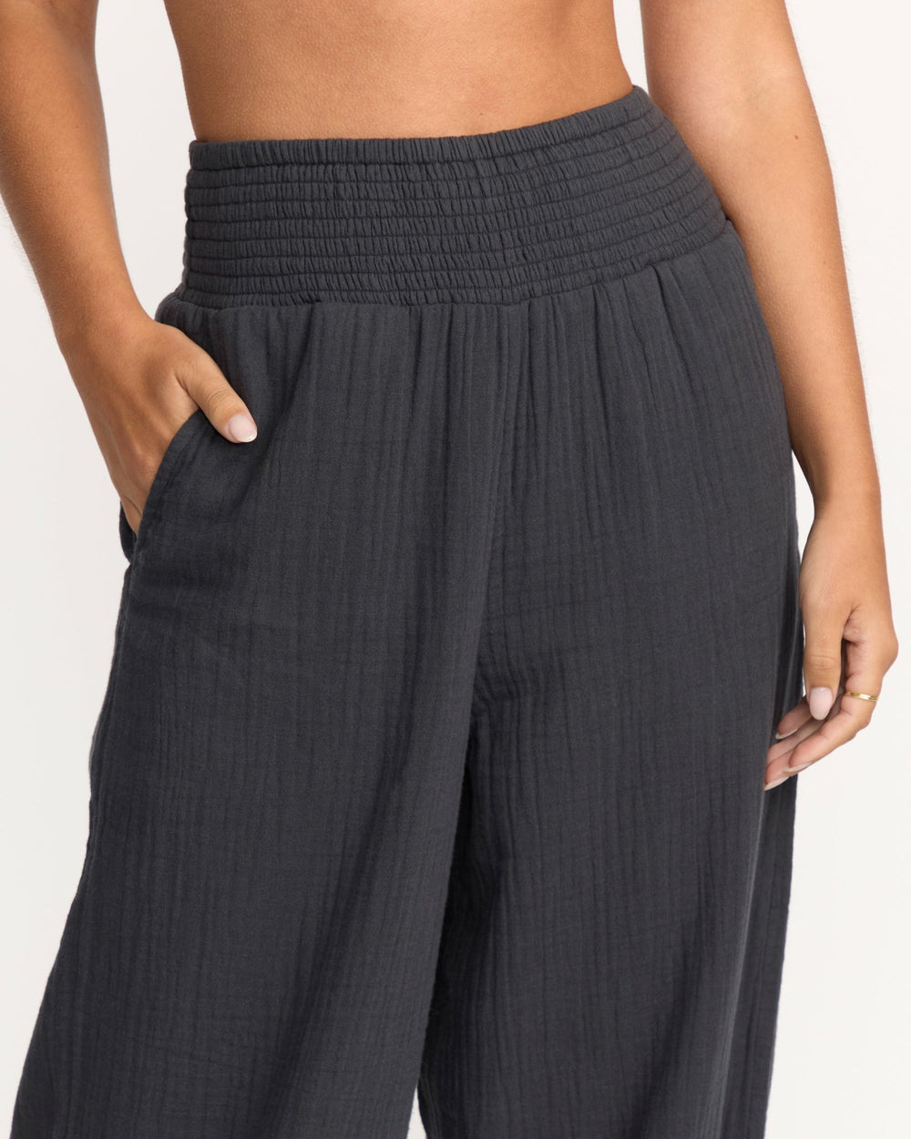 New Waves Gauze Elastic Waist Pants - Black Sands