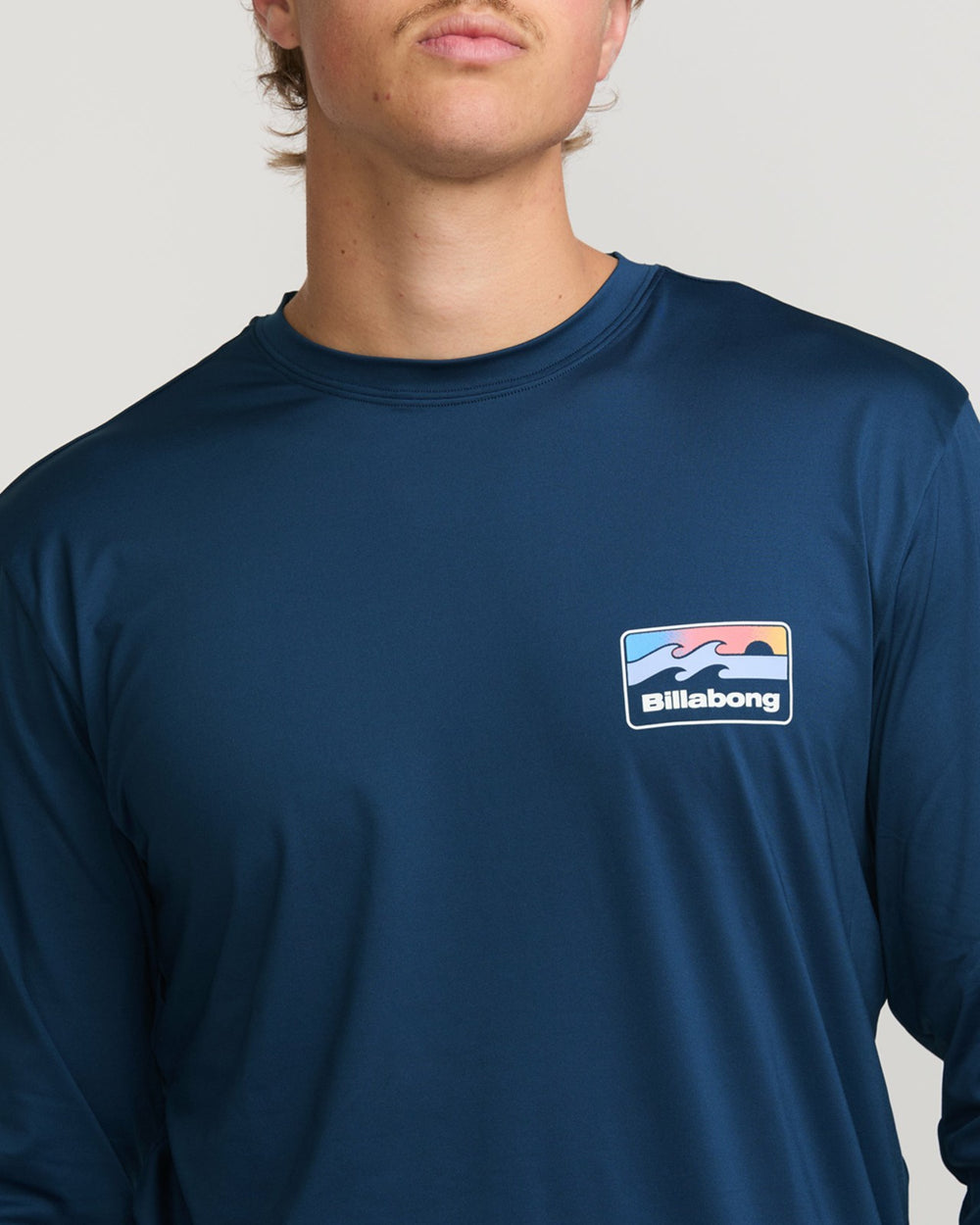 Runner Loose Fit Long Sleeve Surf Tee - Midnight