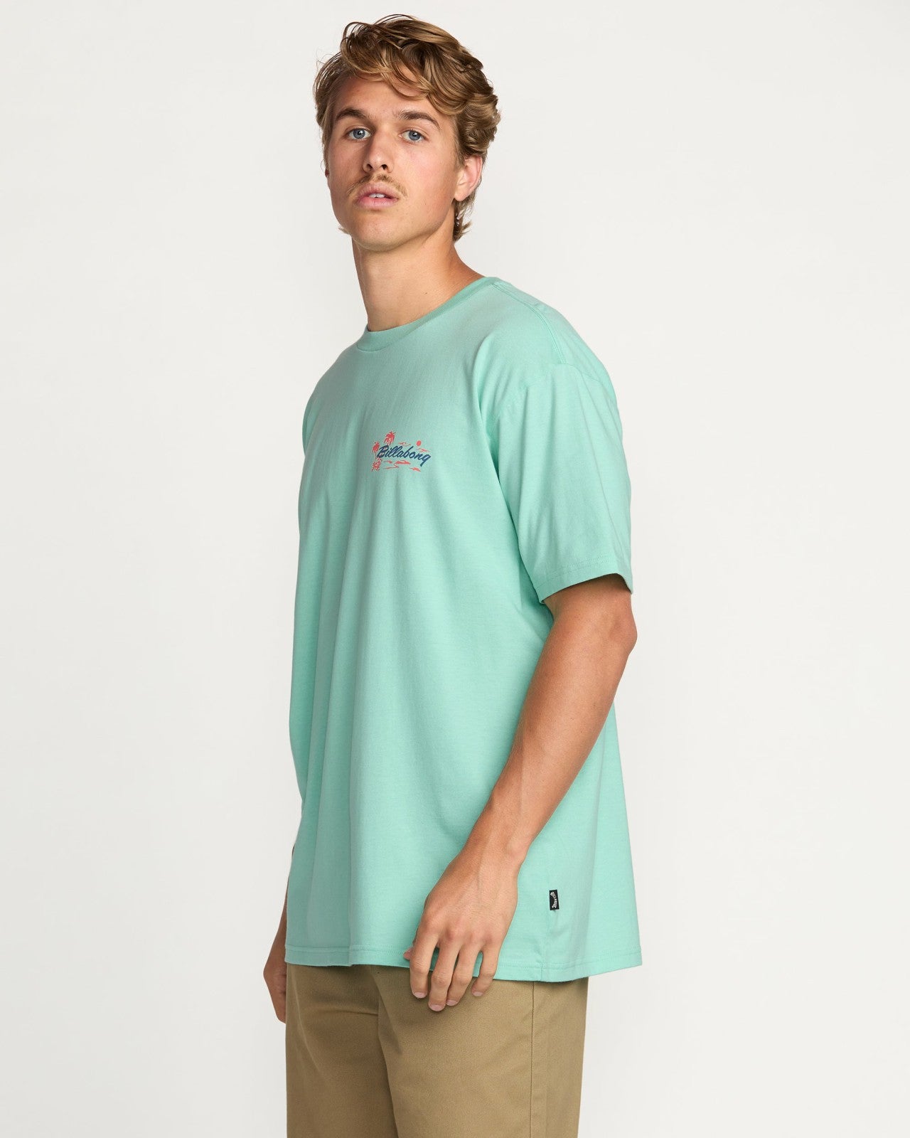 Skull Island Premium Tee - Bermuda