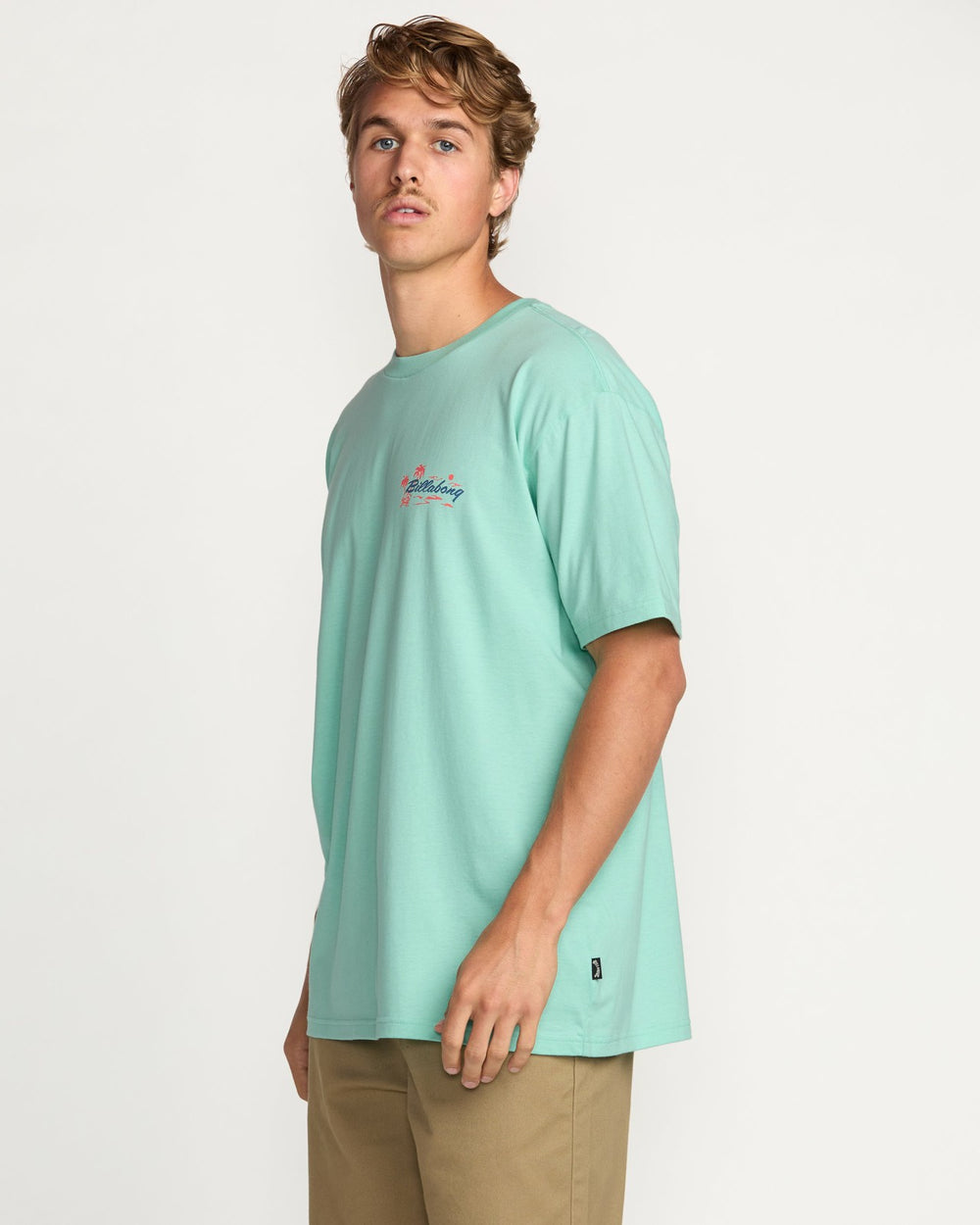 Skull Island Premium Tee - Bermuda