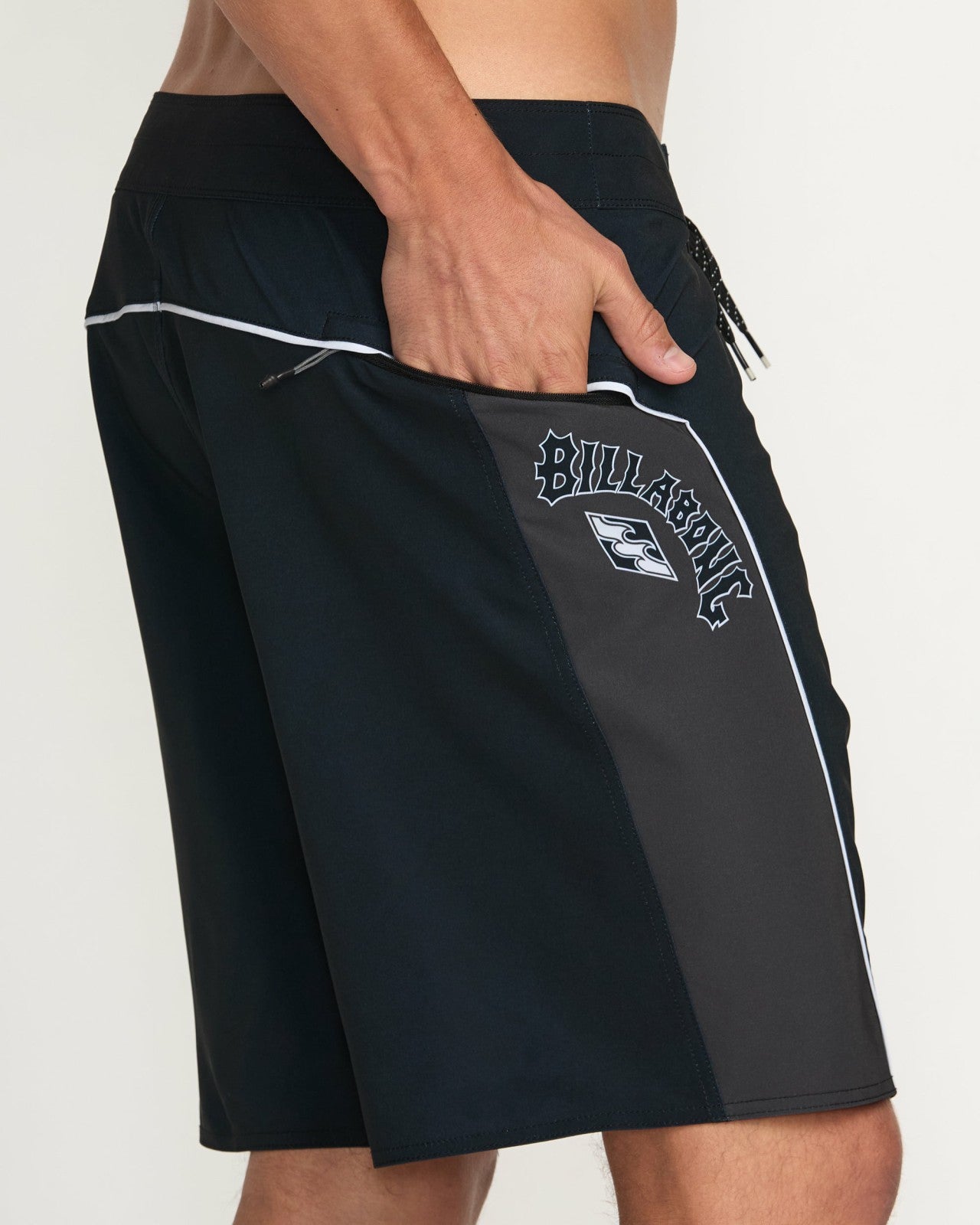 Straddie Pro Performance 20" Boardshorts - Stealth