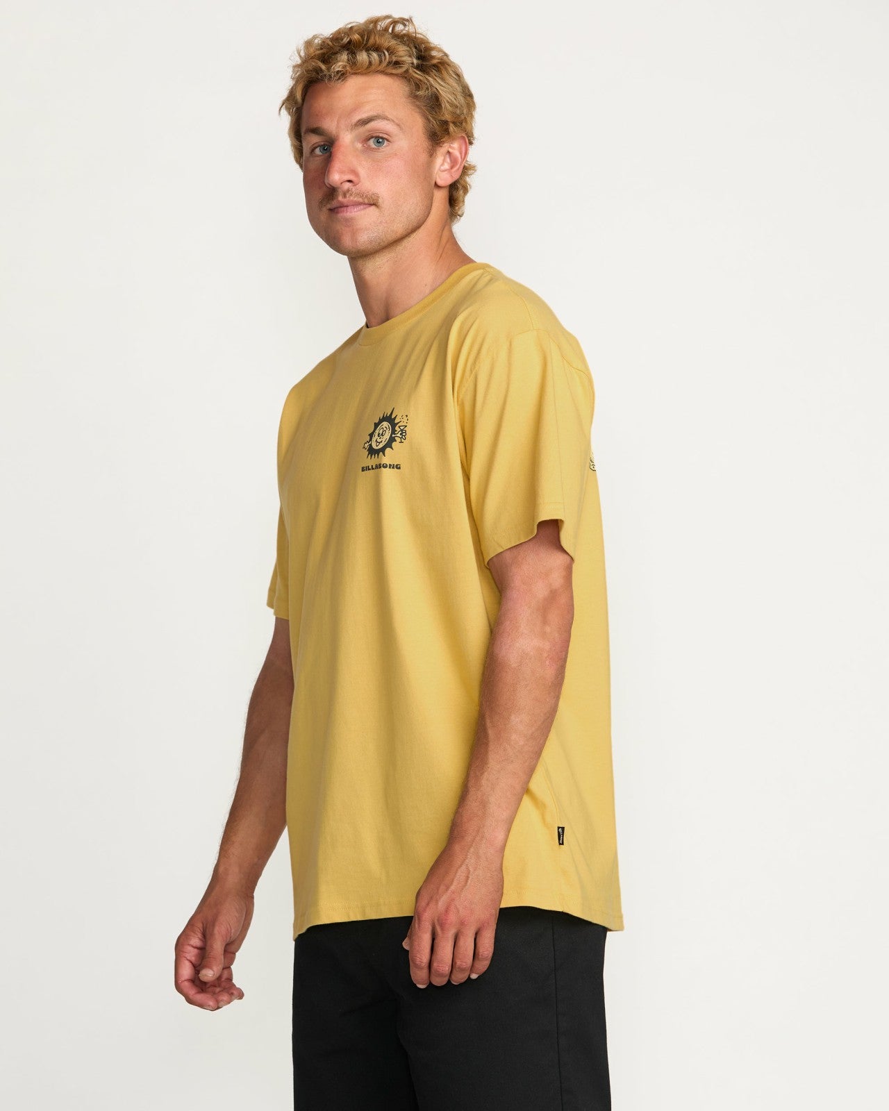 Sun Fun Regular Tee - Vintage Gold