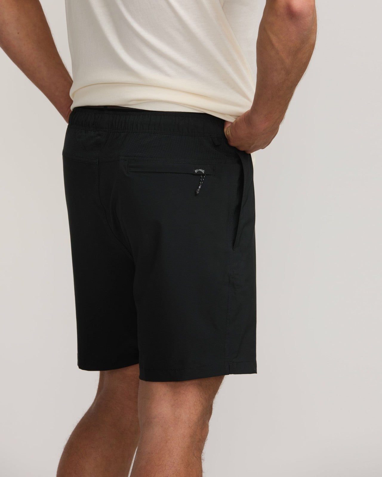 Surftrek Elastic Submersible 17" Hybrid Shorts - Black