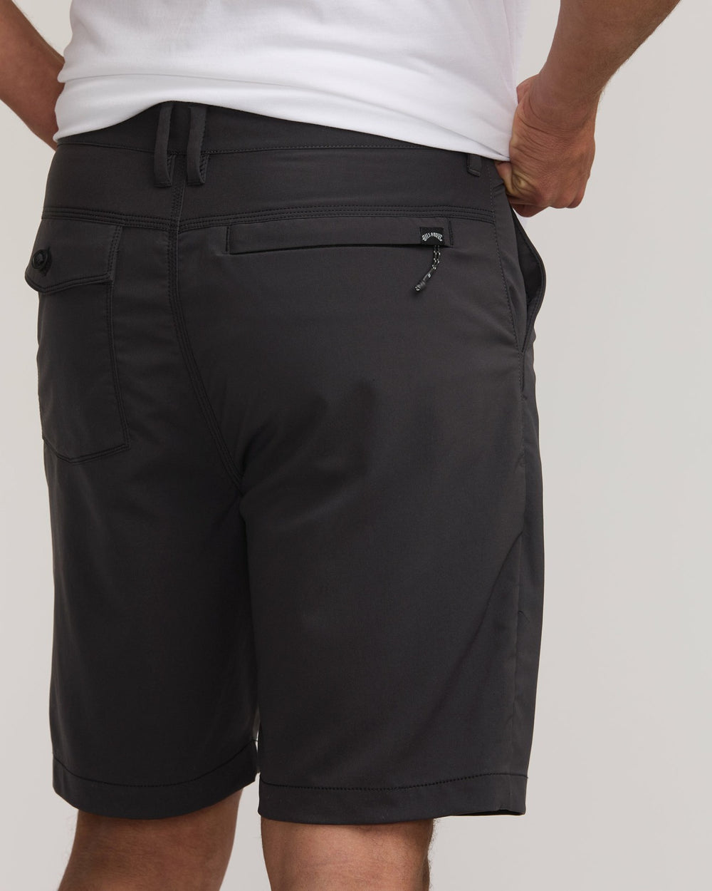 Surftrek Journey 20" Hybrid Shorts - Black