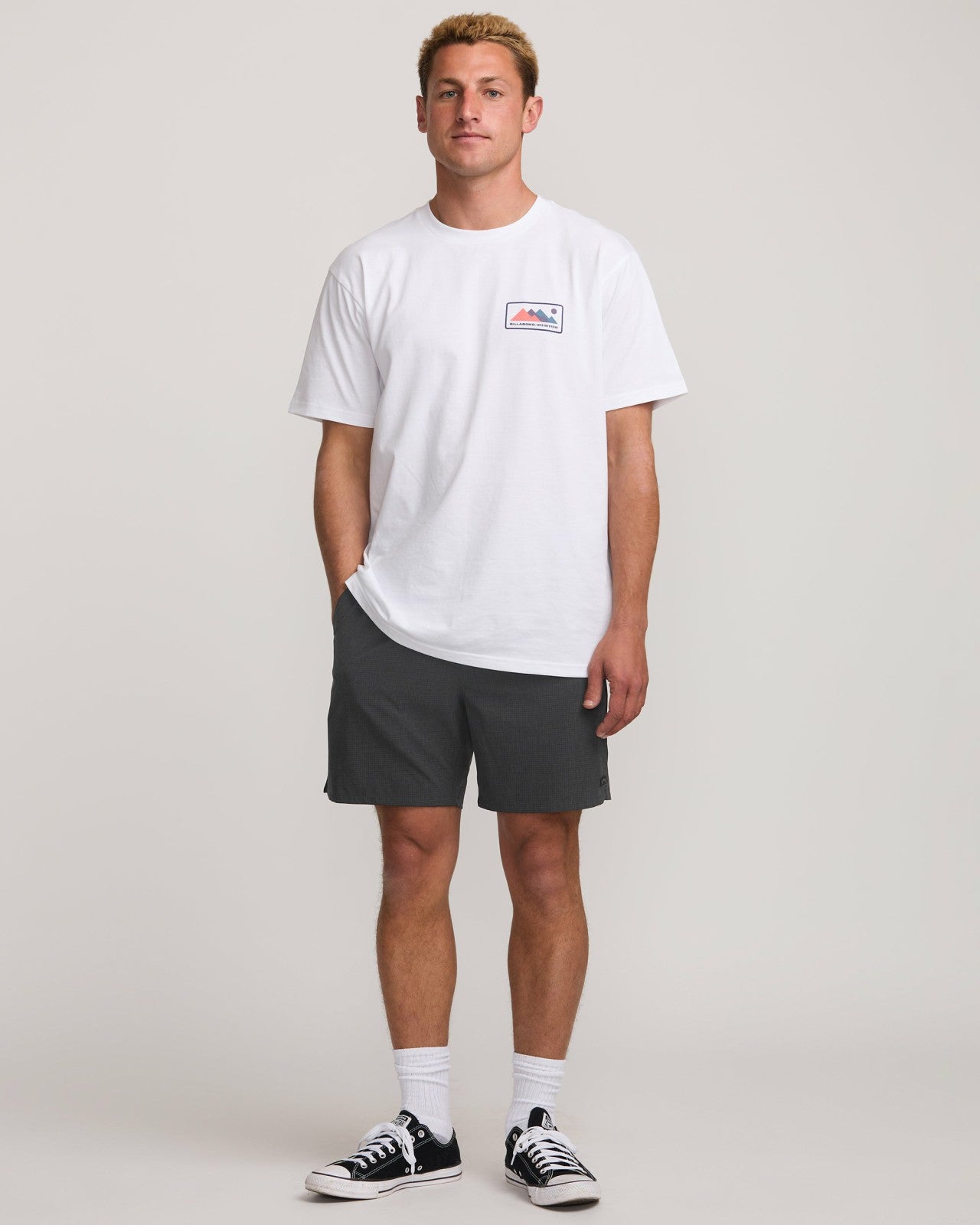 Surftrek Perforated Elastic 17" Hybrid Shorts - Black