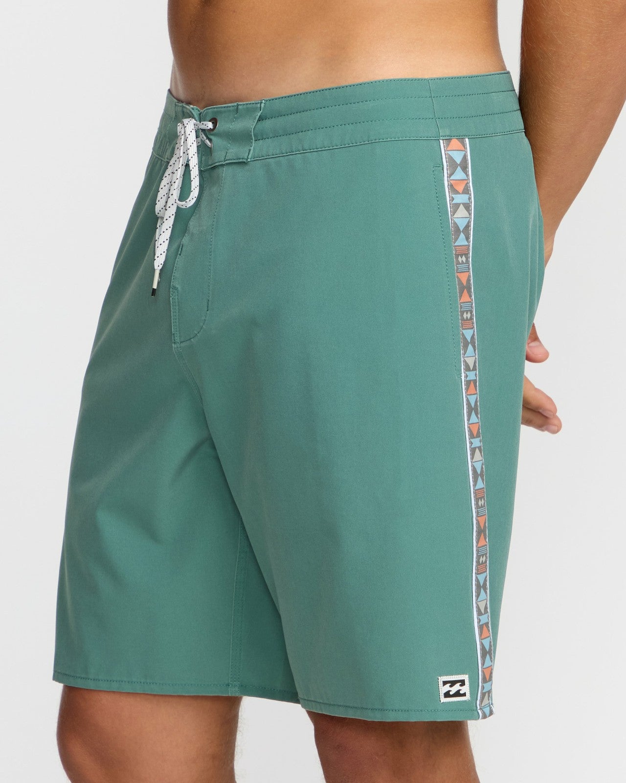 Wategos Lo Tide 19" Boardshorts - Sage Green