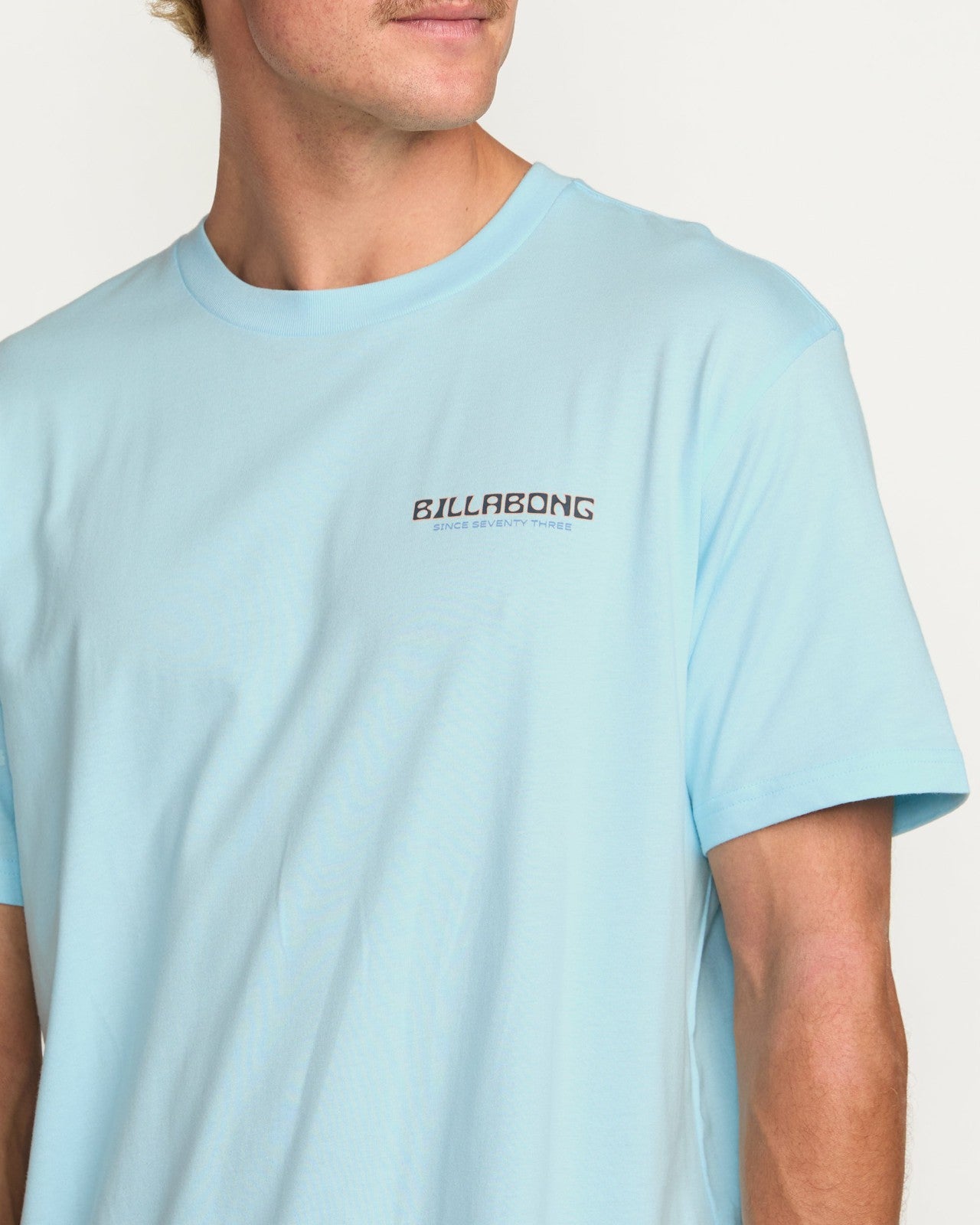 Window Premium Tee - Coastal Blue
