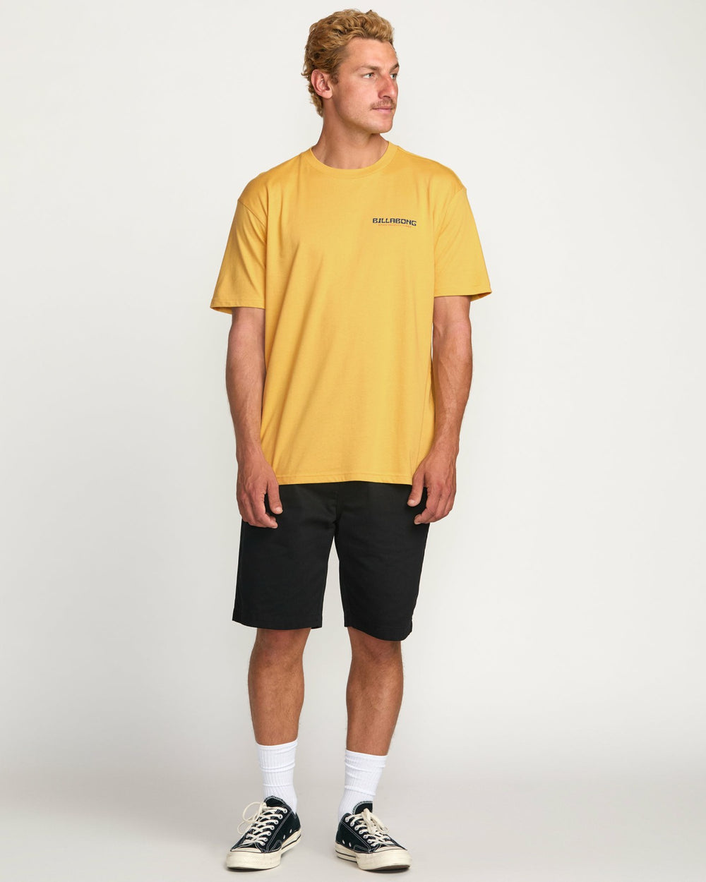 Window Premium Tee - Vintage Gold