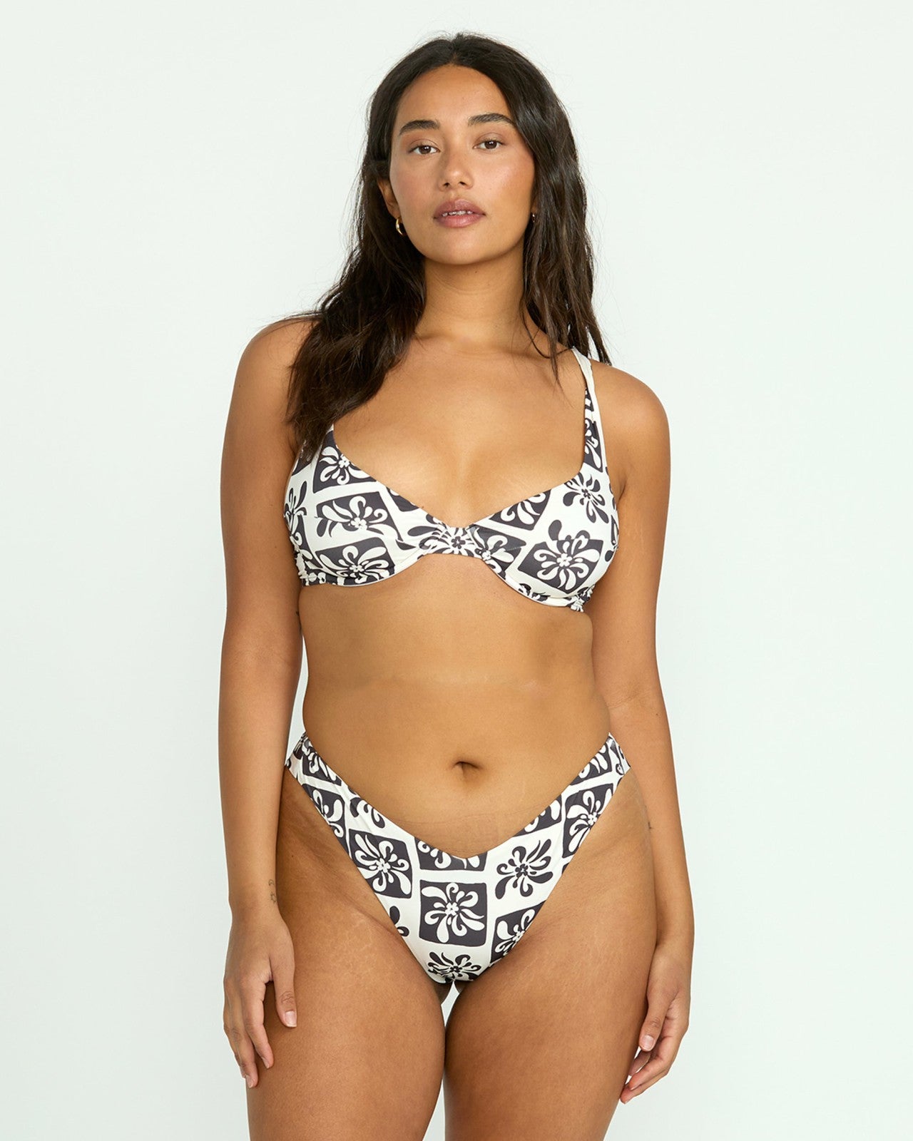 Ur A Legend V Hike Bikini Bottom - Black Sands